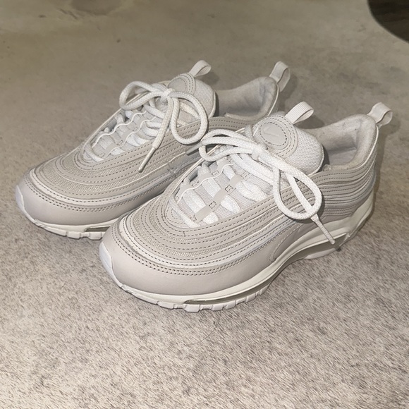Nike Women’s Air Max 97 Light Bone / Phantom - size 6 - Picture 2 of 11